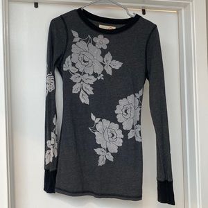 Free people long sleeve shirt gray flowers
